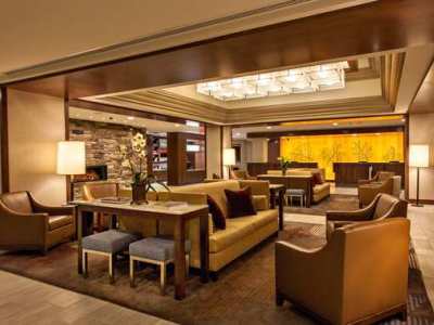 Hotel Doubletree By Hilton Pittsburgh-green Tree Crafton